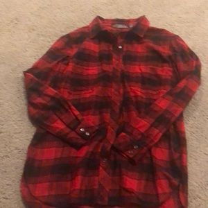 Athlete Buffalo plaid long flannel.